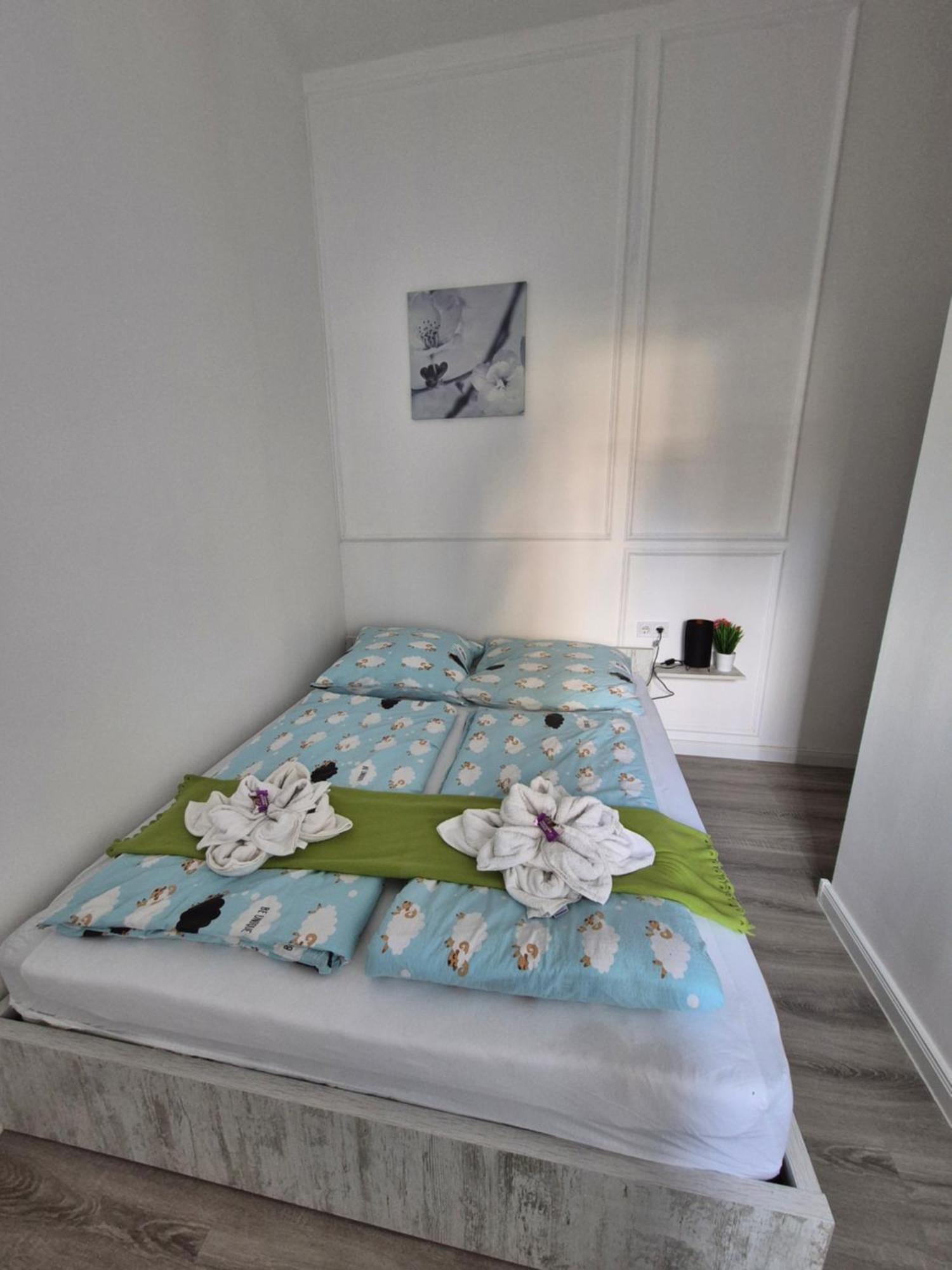 Damjanich 51- Lovely 3Bedroom Apartment Budapest Luaran gambar