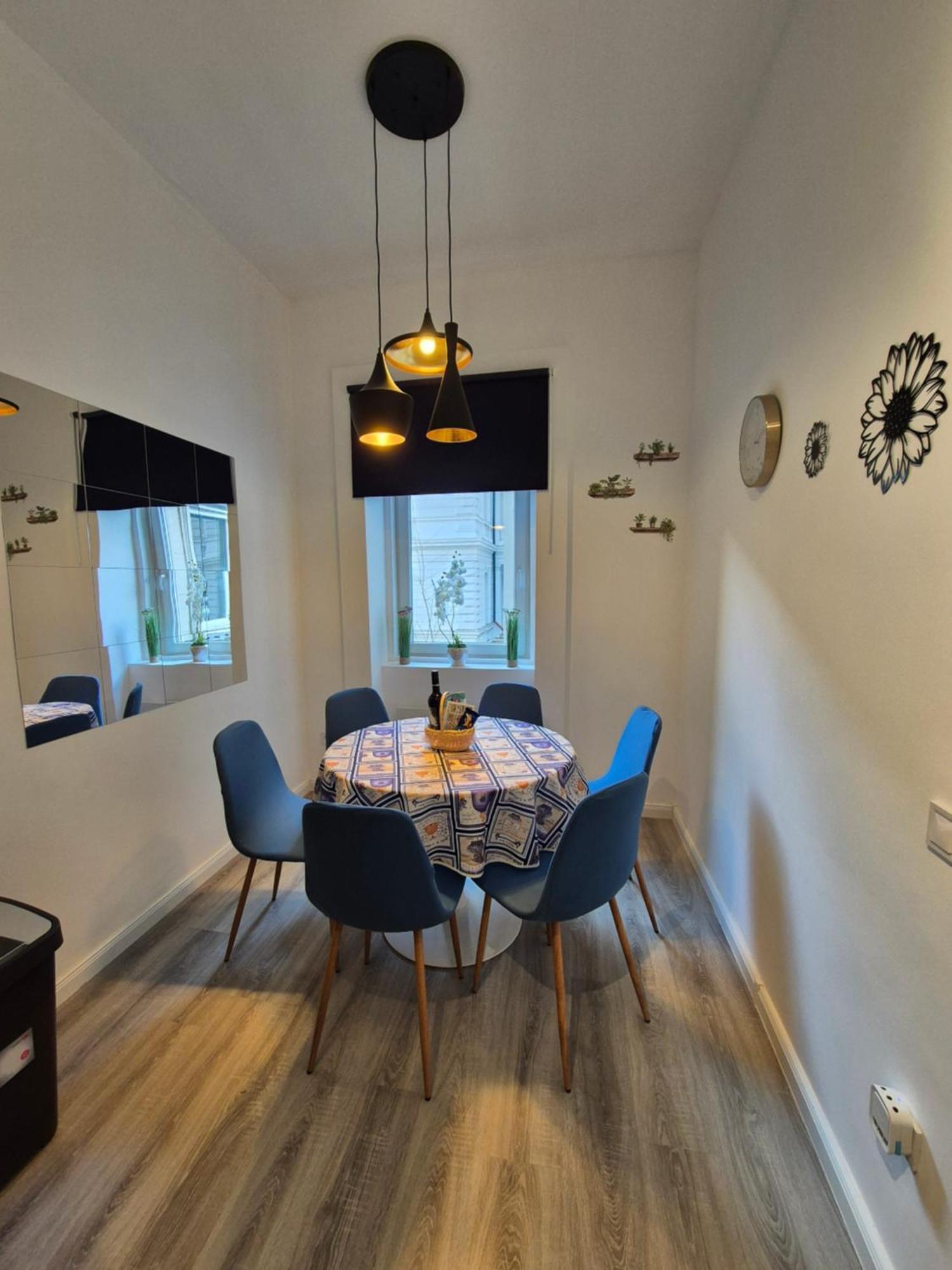 Damjanich 51- Lovely 3Bedroom Apartment Budapest Luaran gambar